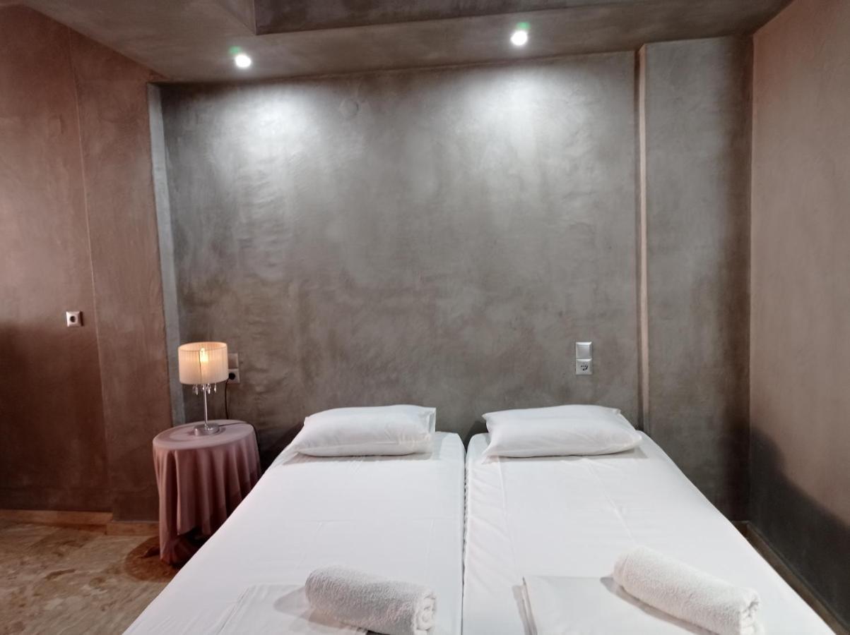 Guest House Pauline 코스 타운 외부 사진